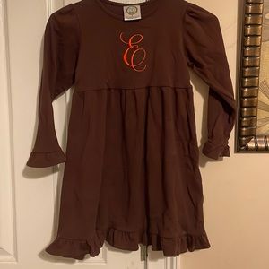 Size 8 girls brown dress initial E Blanke Boutique